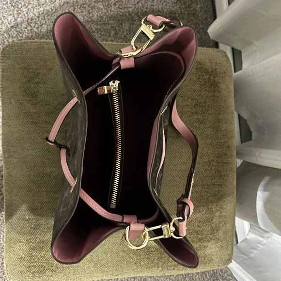 Louis Vuitton Monogram Brown and Pink Shoulder Bag - Picture 6 of 6
